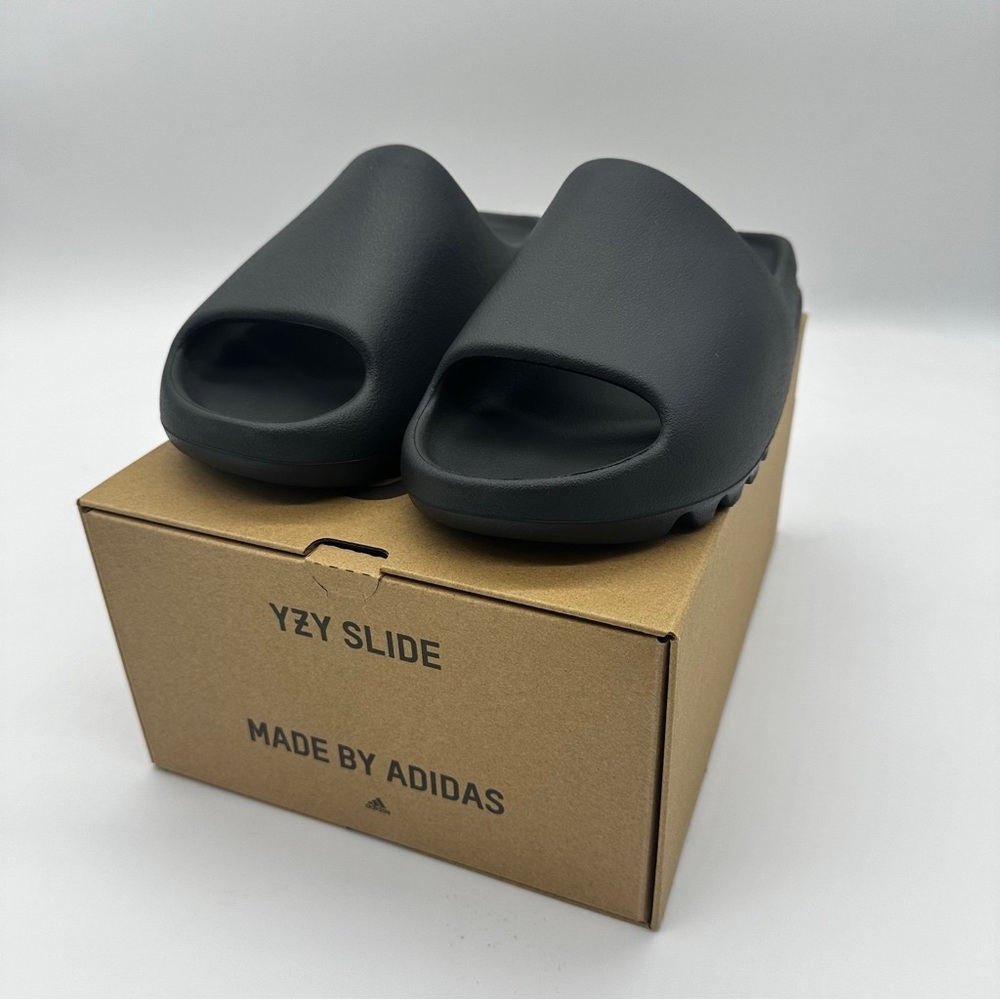 Brand new men’s Adidas Yeezy Slide size 7-13